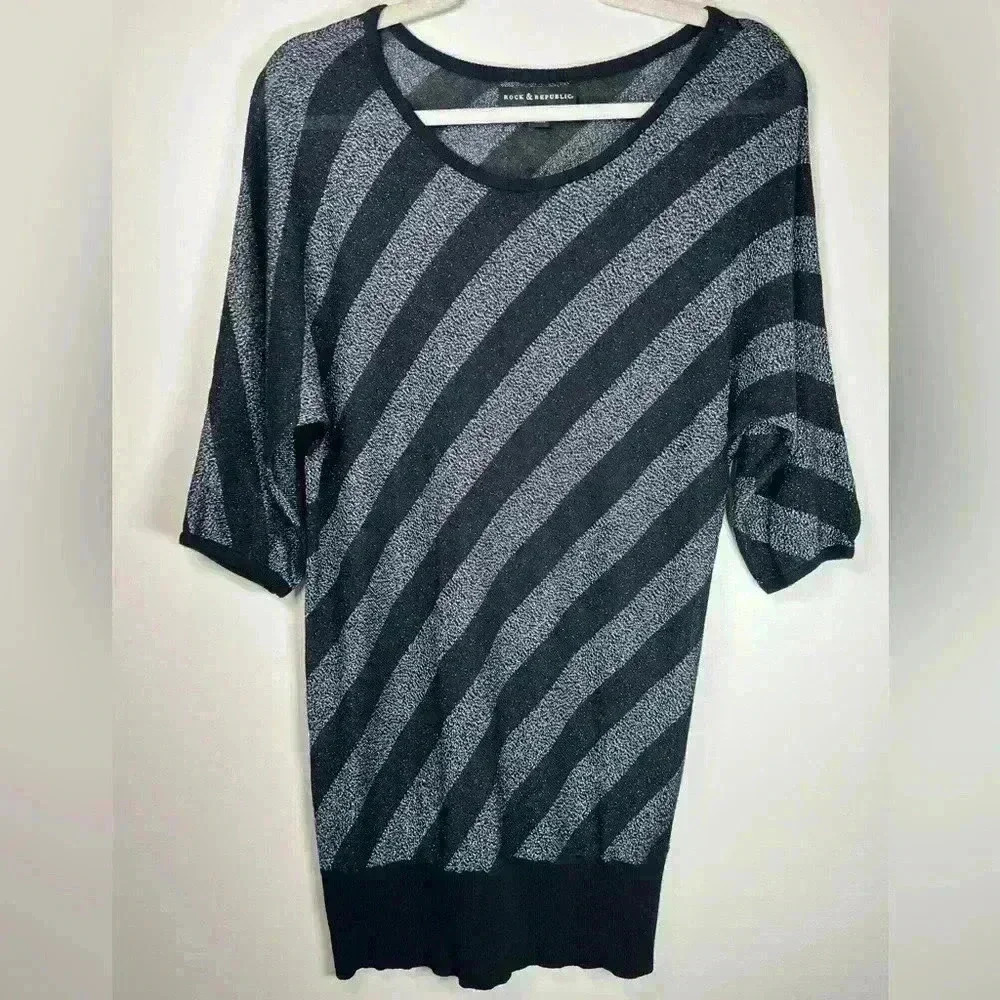 Rock & Republic Black And Silver Metallic Sweater Tunic Women’s Size Large